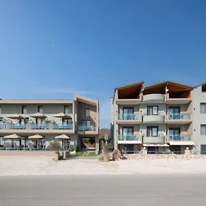 Vrahakia Hotel