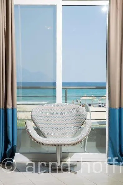 Hotel Sarti Beach