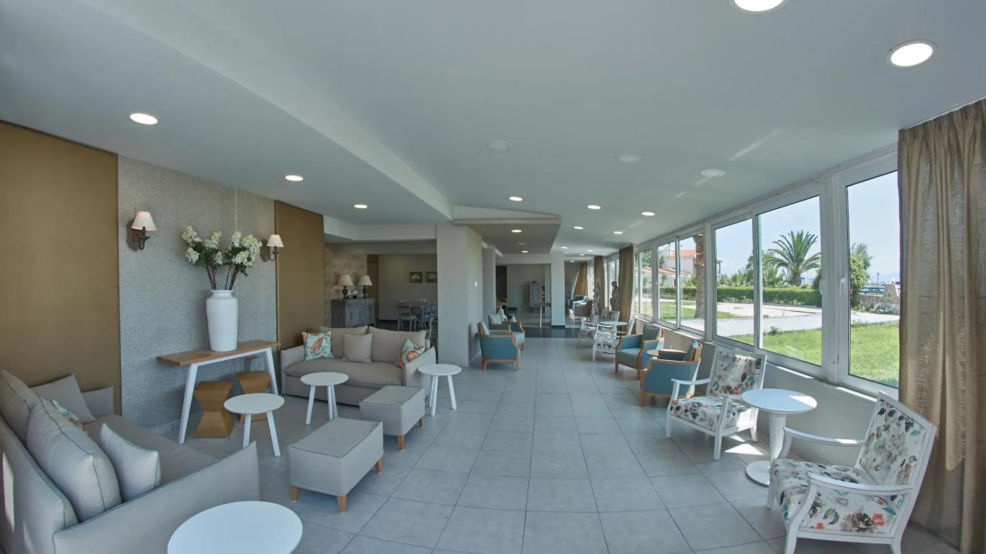 Hotel Sarti Beach